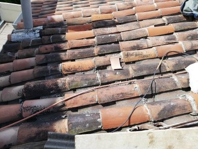  Réfection d'une toiture ancienne.
